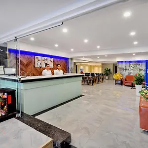 Golden Lotus - Sen Vang Hotel